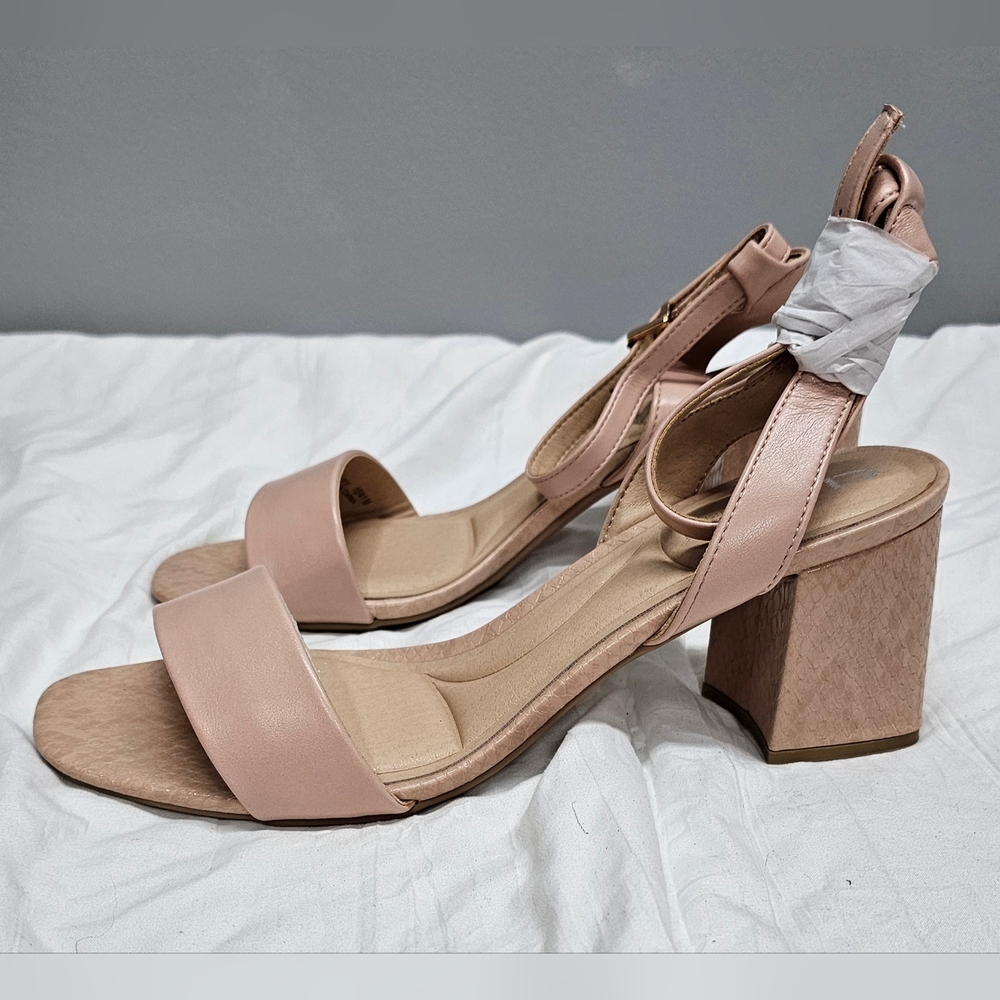 CL by LAUNDRY Elegant Blush Block Heel Sandals Size 10 NEW - Picture 2 of 11